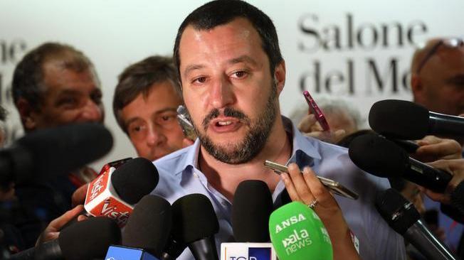 Salvini, Governo Pd? Si rispetti voto