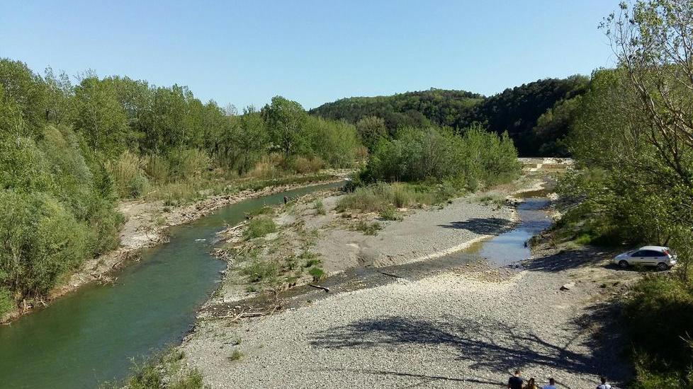 Picnic senza auto, resta vietato il greto del fiume