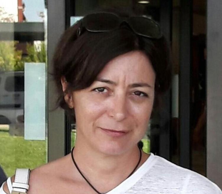Muore a 47 anni docente di italiano