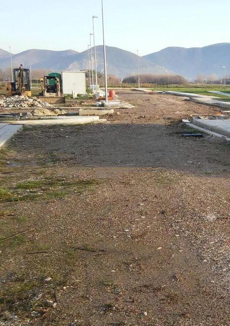 La Fontina, i cittadini non mollano la presa: «Ora basta cemento» 