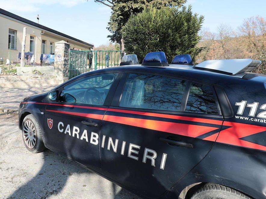 Spaccia droga in una banda, arrestato dall'antimafia