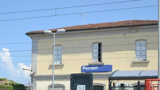 Minorenne nei guai per i calci al capotreno