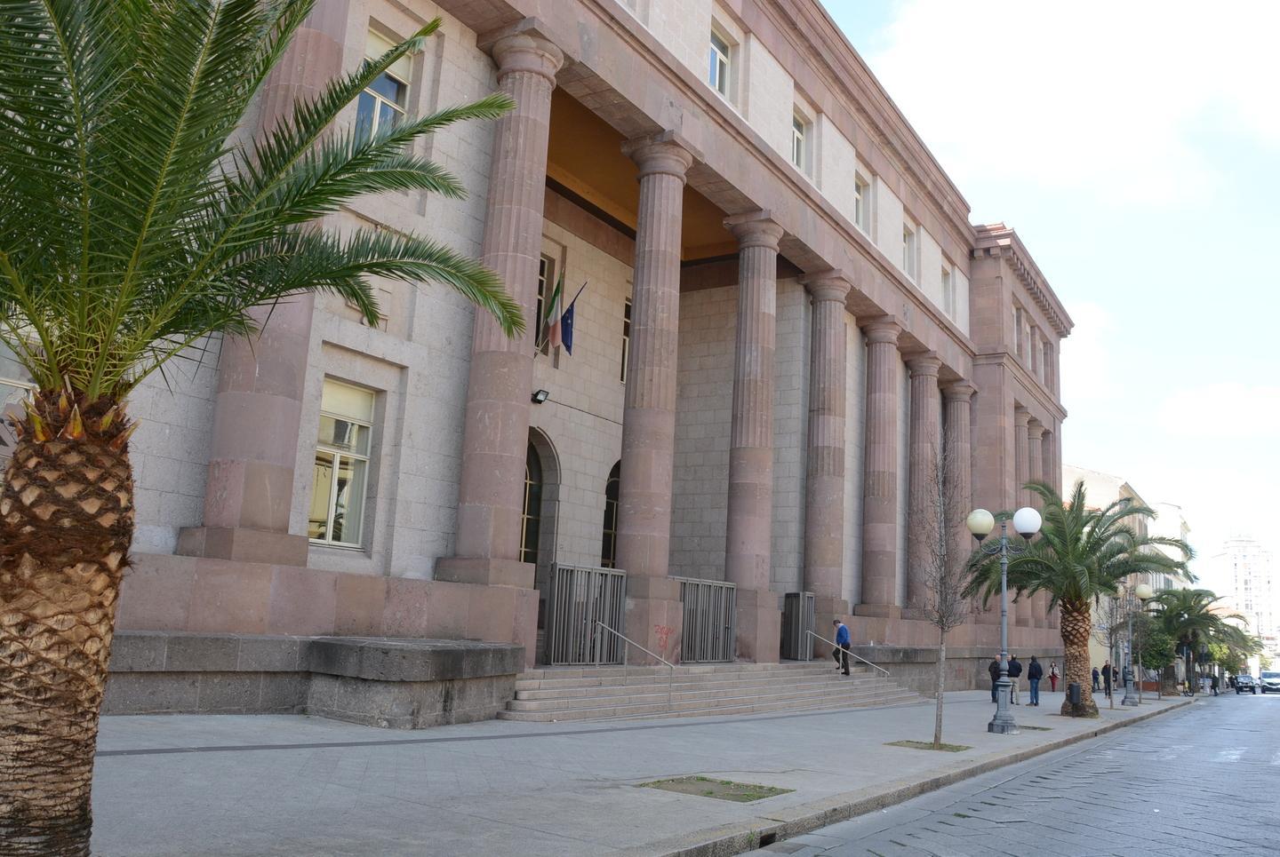 Non paga la provvisionale condannato con la sorella