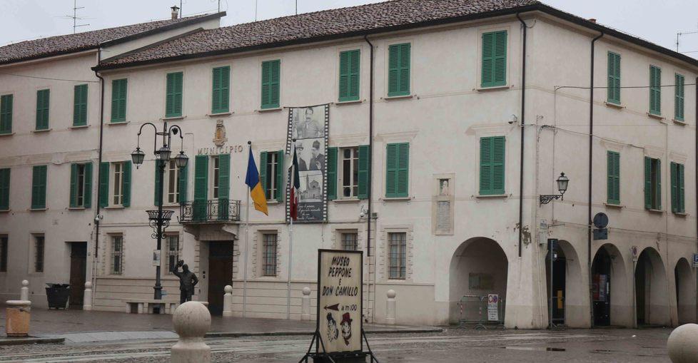 «Diserta il 25 Aprile perché legata a partiti coinvolti?»