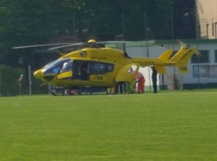 Malore in auto, finisce all’ospedale 