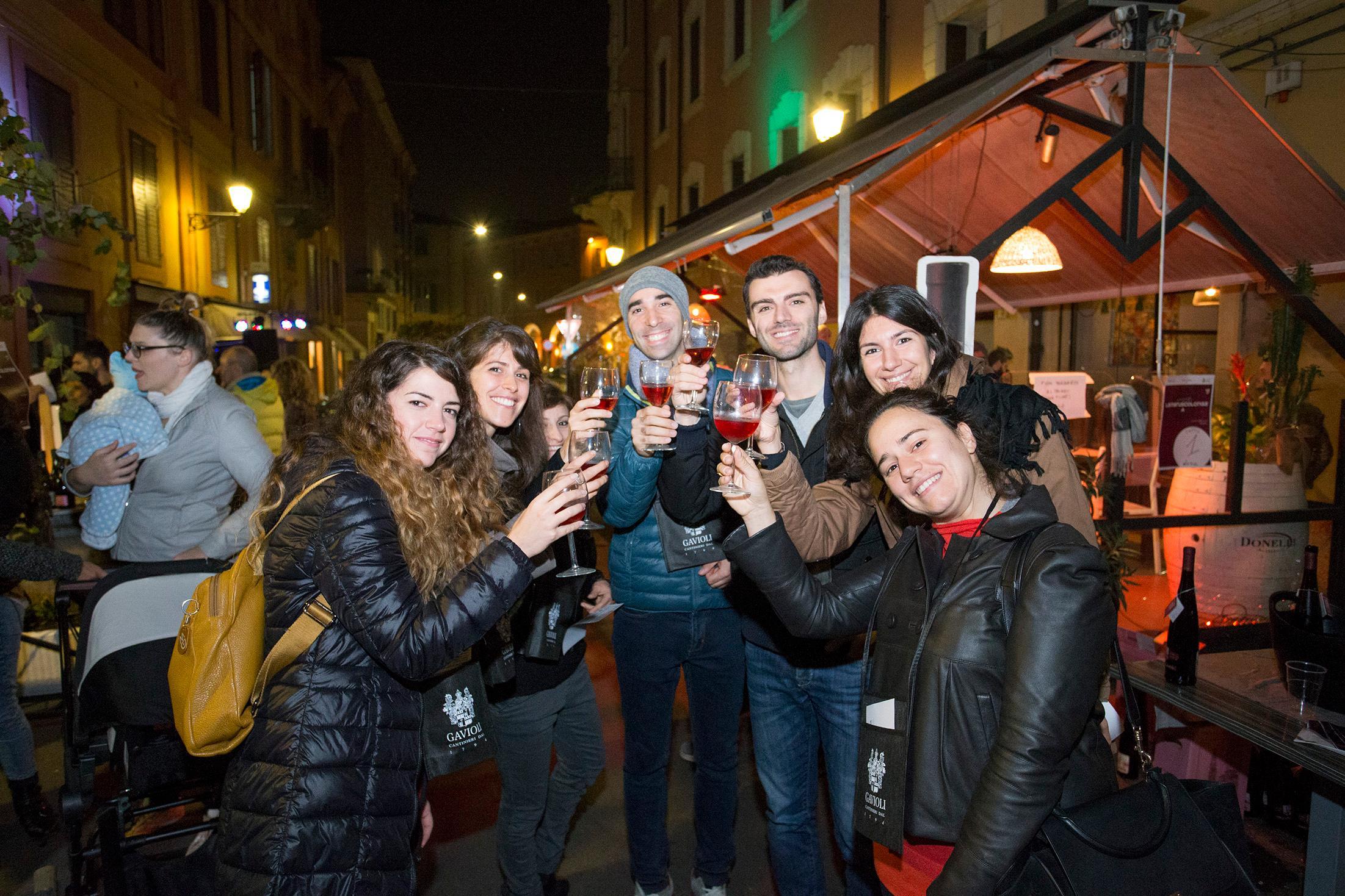Modena. La Lambruscolonga slitta all'11 maggio con gli itinerari golosi tra i vini 