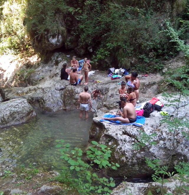 Da Camaiore si andrà alle pozze di Candalla con il bus navetta - Video