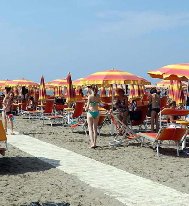 Il bagno Mistral ha un nuovo look 