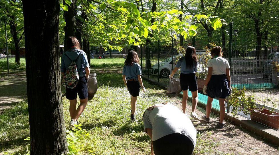 Il gruppo scout “Sassuolo 1” pulisce i quartieri della città