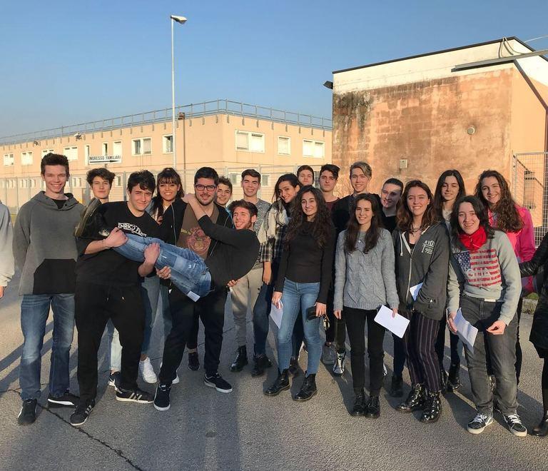 Fermi, ragazzi in carcere per discutere di vita e libri 