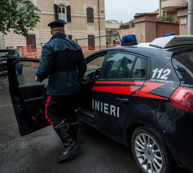 Litigano per il pascolo, minacciato con la doppietta 