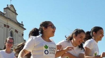 Gli studenti correranno contro la fame