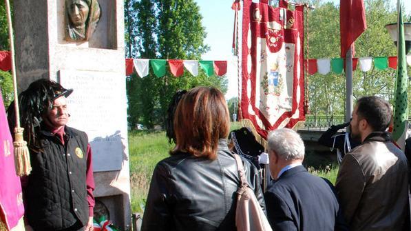 Dal Gap fino al monumento di don Minzoni