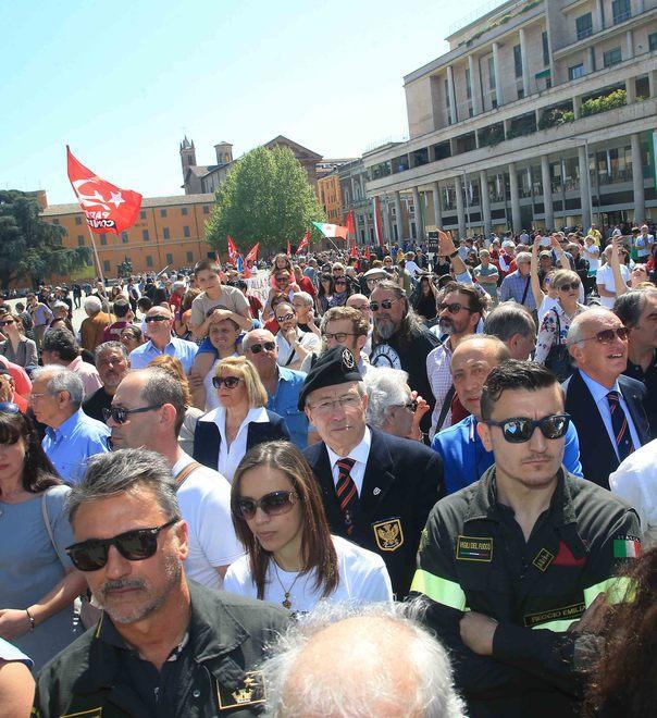  Reggio abbraccia la lotta partigiana 
