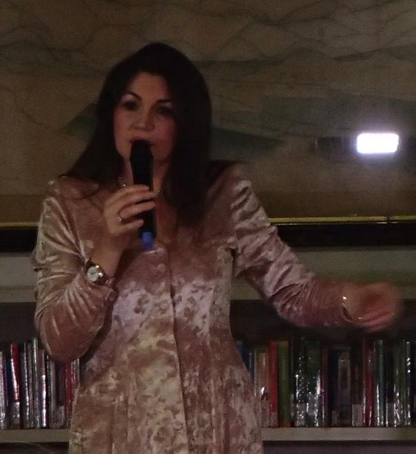 L’Inferno di Dante incanta il pubblico della biblioteca