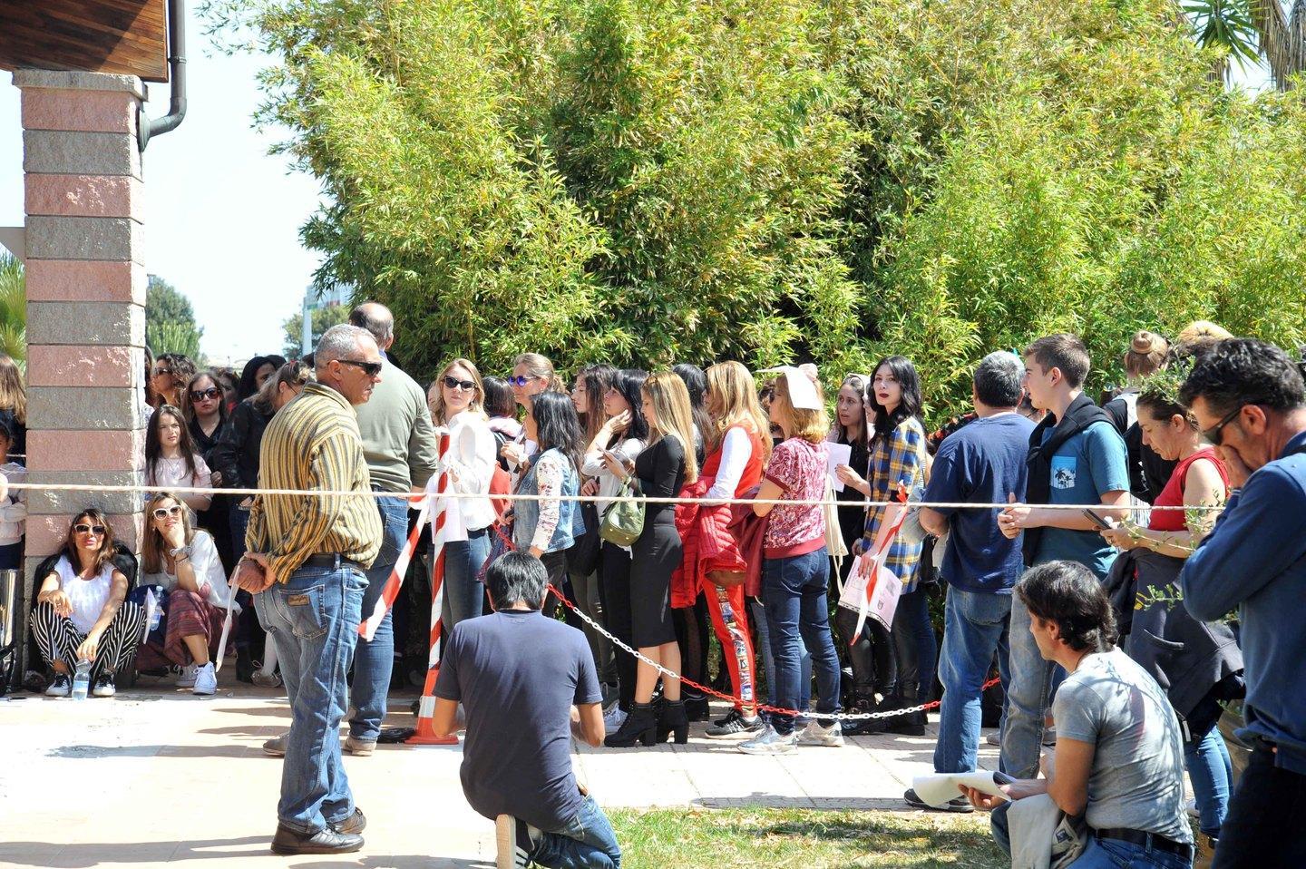 Clooney alla ricerca di comparse 