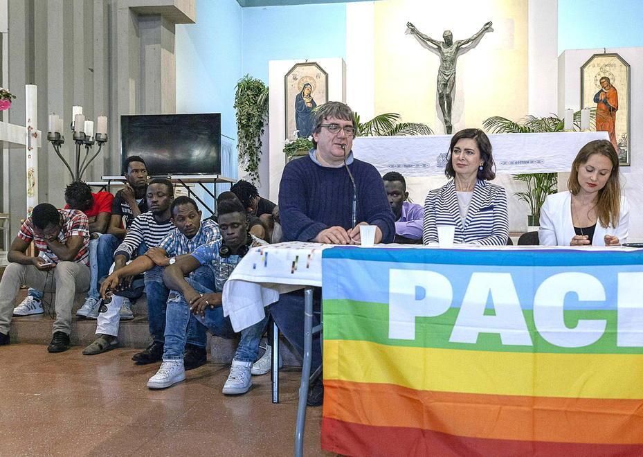 Il vescovo: «Impegniamoci in silenzio a fare il bene» 