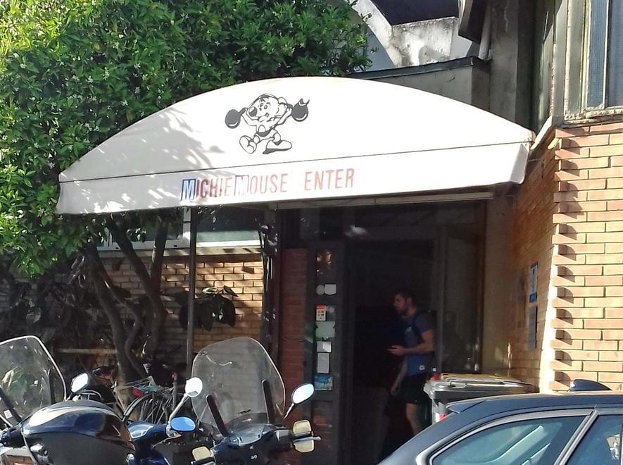 Chiude la palestra, 10 a casa senza preavviso 