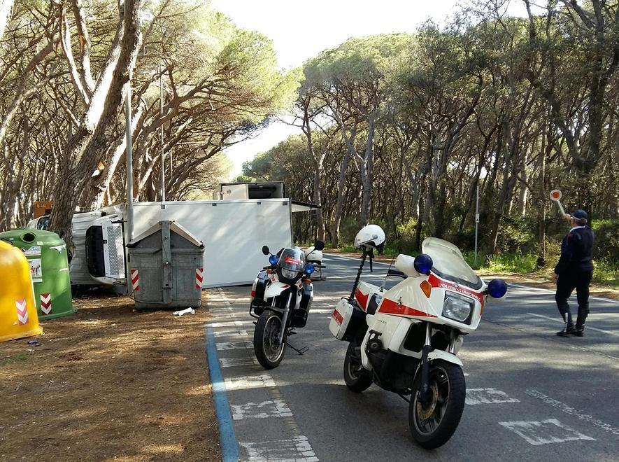 Camion si ribalta sulla Principessa 