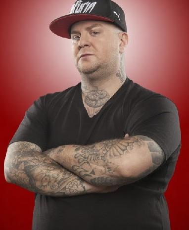 Stanotte al Blu Star Jake La Furia e un carico di rap 