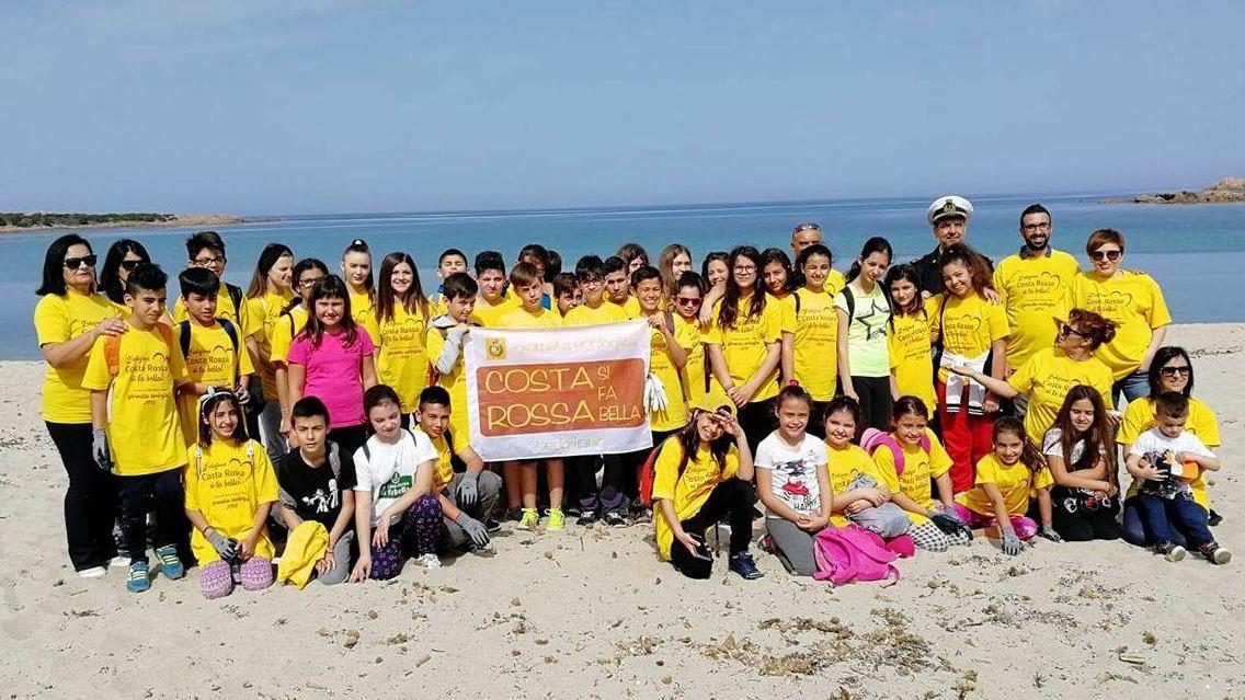 Pulizie di primavera nelle spiagge di Trinità