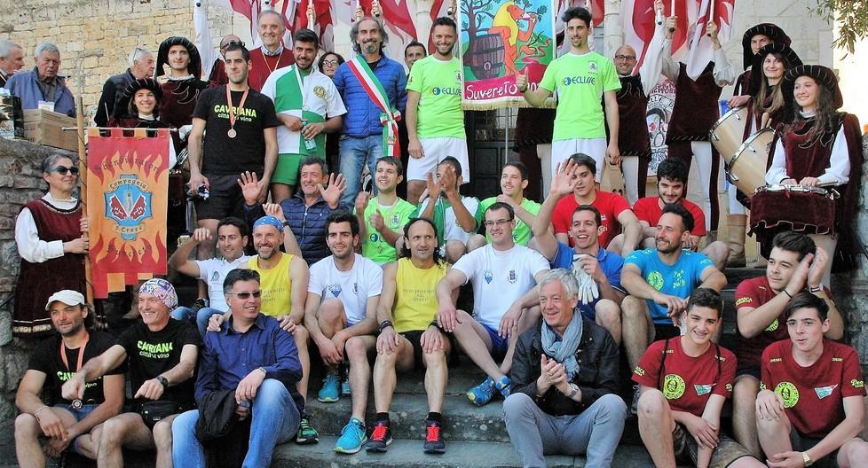 Gastronomia e spettacoli prima del palio delle Botti 