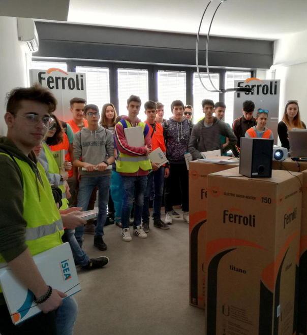 Alternanza scuola lavoro l’Itis Santucci visita la Ferroli