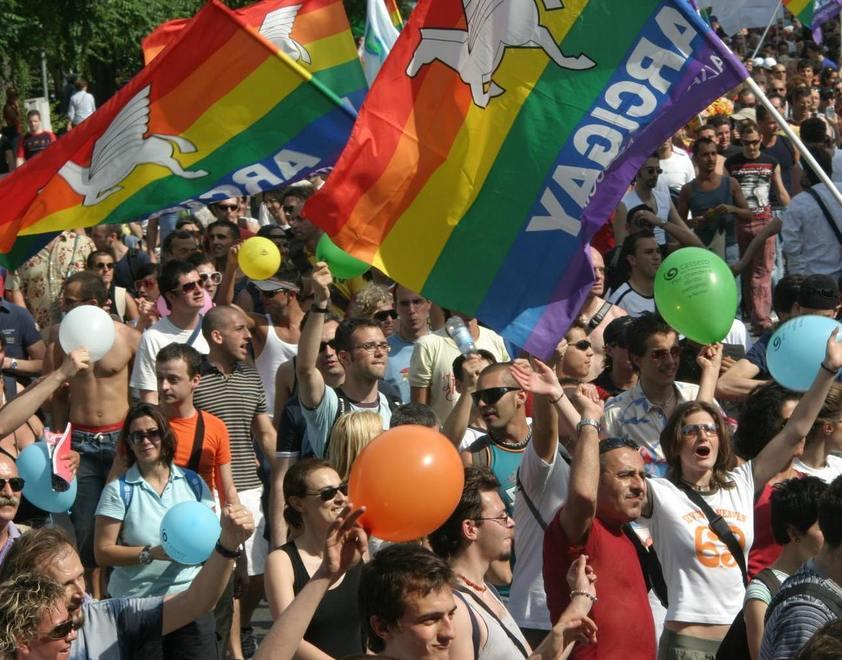 Lotta ai pregiudizi anti-gay dalla Regione 80mila euro 