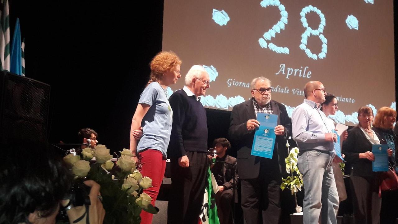 Amianto, un premio per Lilliu