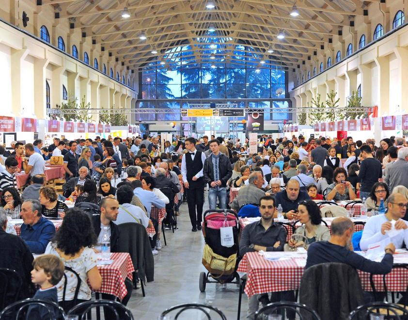 Diecimila ospiti al giorno “Toscana in bocca” record 