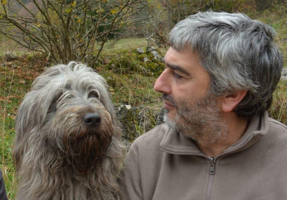 Davide Montanari con il suo inseparabile cabe Alba