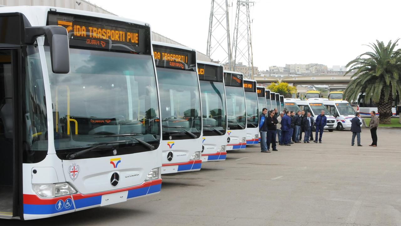 Trasporti pubblici da riformare, la Regione consulta i viaggiatori