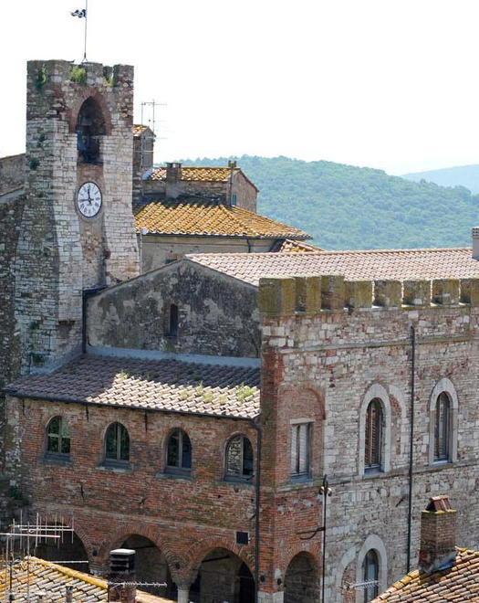 Stasera in consiglio comunale i lavoratori Rimateria e Aferpi