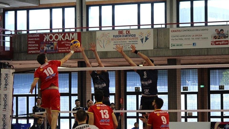 Il finale più triste Reggio passa 3-0 e Massa retrocede