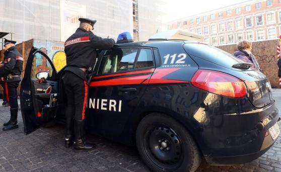 Carabinieri in centro a Ferrara