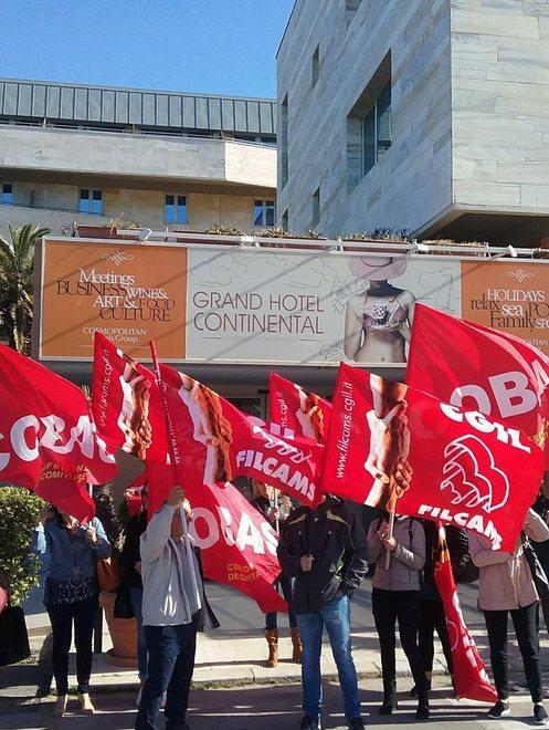 «Stipendi più bassi e contratti precari» 