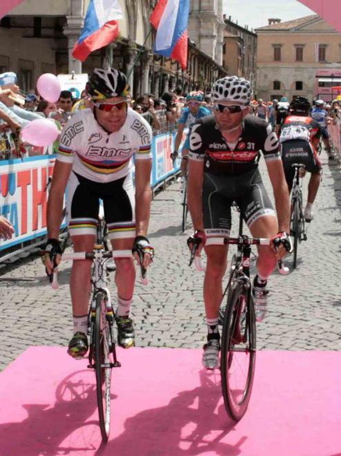 Mille Miglia, Giro d’Italia e Palio 