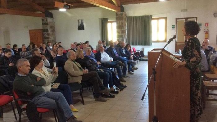 Dal nuraghe Losa a Chilivani in cerca delle radici del Pd