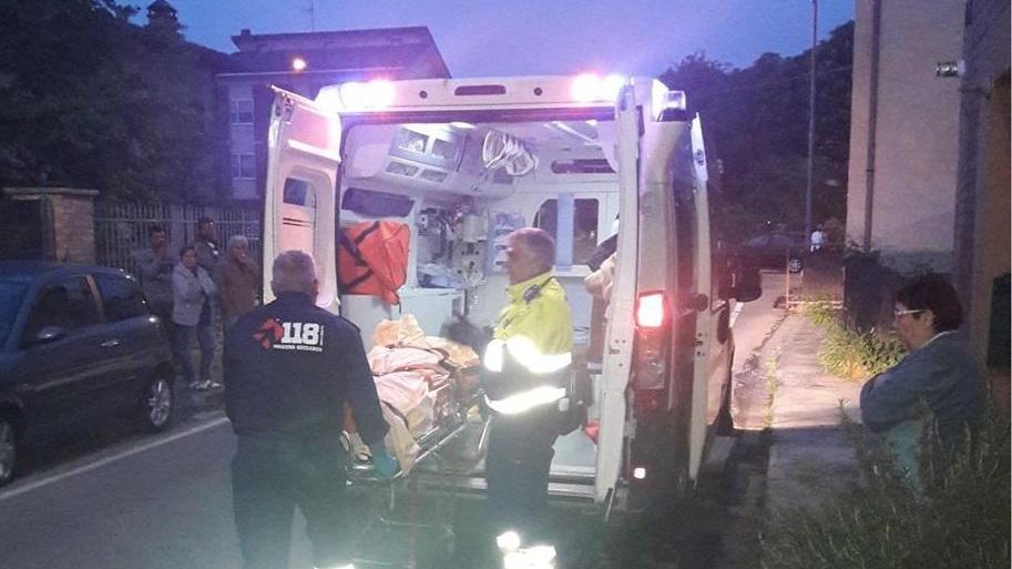 Carpi, anziano salvato da carabinieri e vigili del fuoco