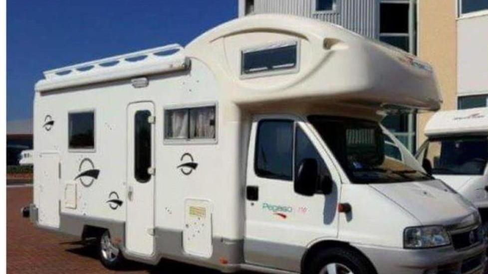 Rubato un camper a Galciana