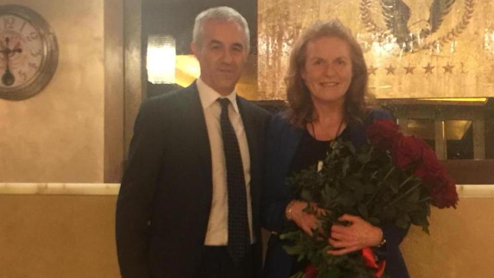 Rose rosse per la duchessa di York