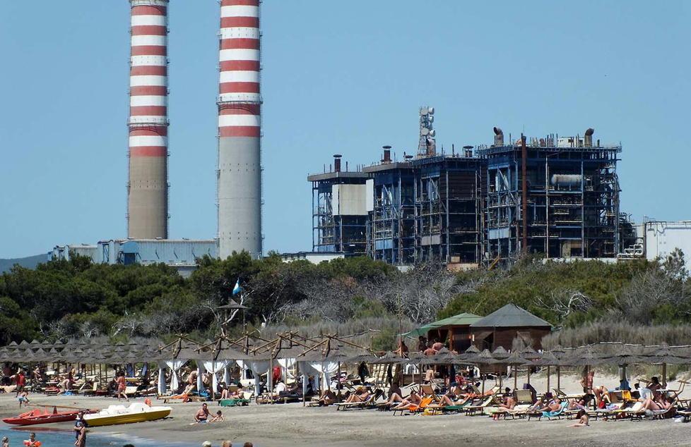 Centrale, Ascolta Piombino «Il sindaco non risponde» 