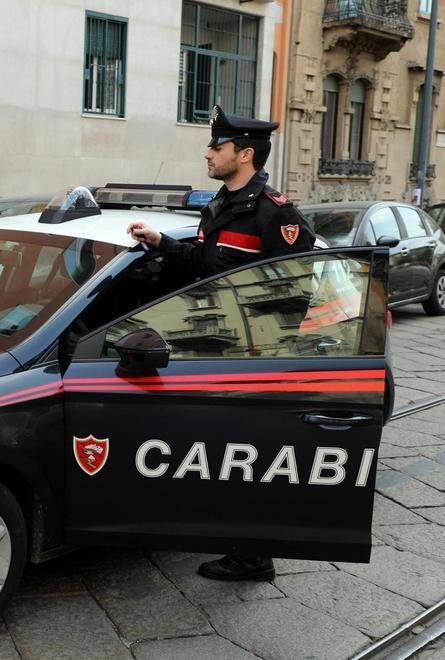 Picchia l’amico ferrarese in via Cassoli 