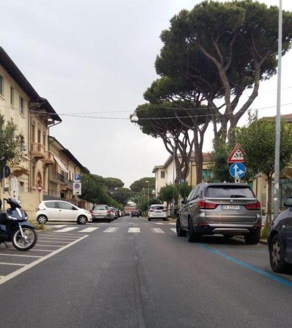 La zona 30 senza dissuasori diventa un autodromo