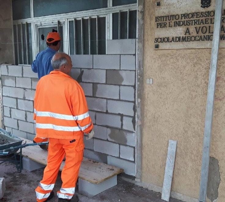 E dopo lo sgombero c’è ancora gente 