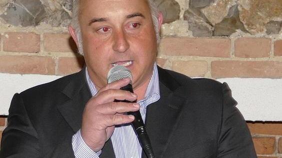 Cinelli e Tei, scintille su Facebook