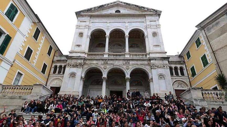 Arte, storia e natura La via Francigena diventa flash mob