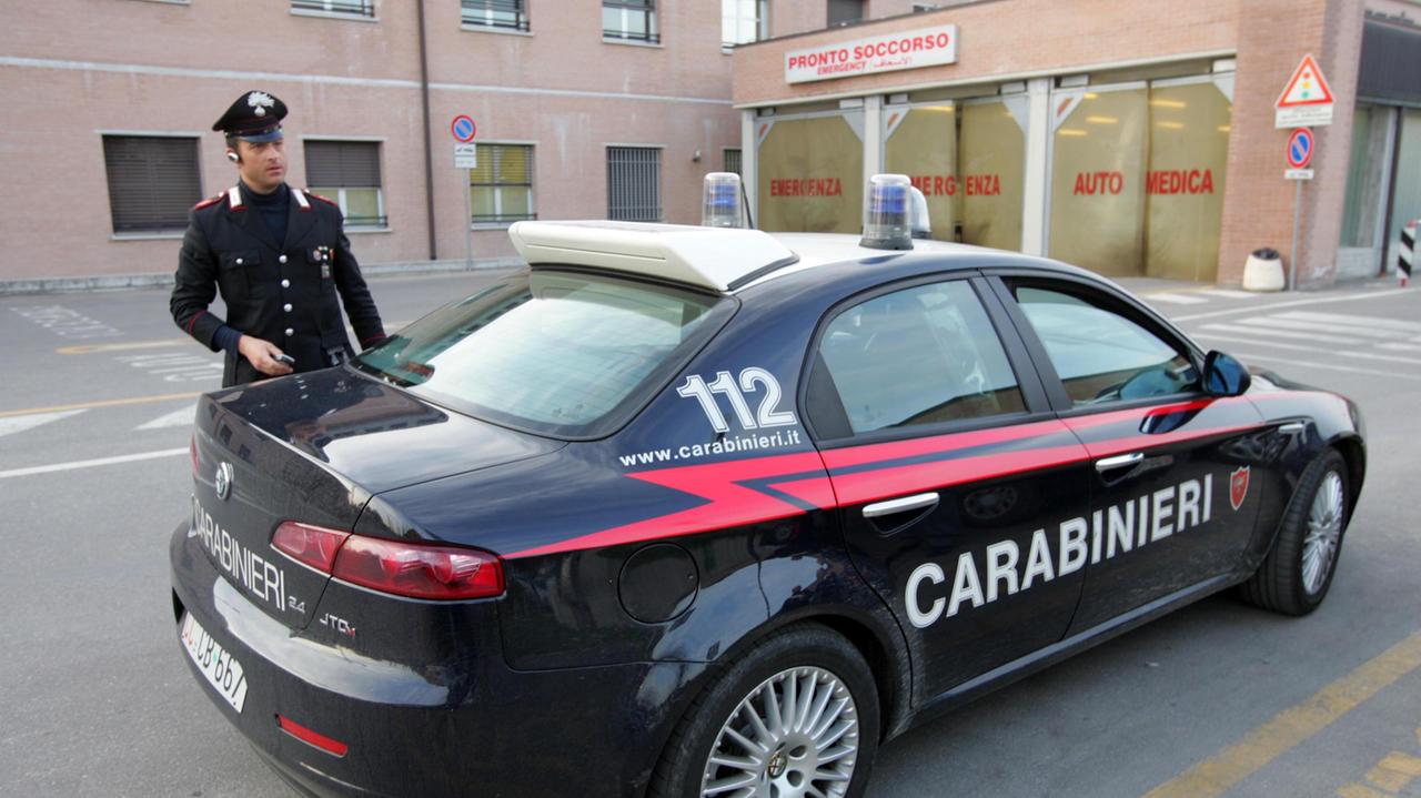 Folle di gelosia manda in ospedale l'ex e il nuovo fidanzato, arrestato