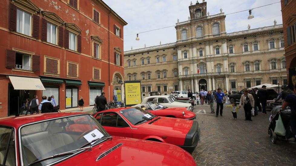 Modena Wheels, la città invasa da splendide auto d'epoca Gazzetta di Modena