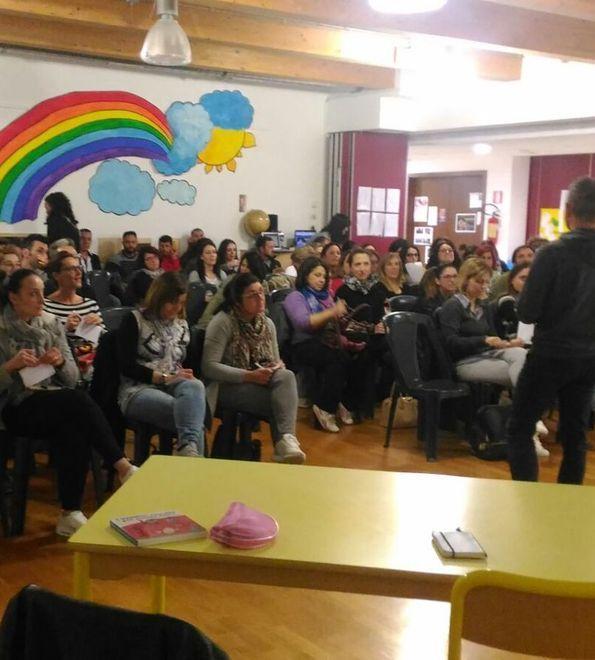 Scuole Rodari di Finale. L’indice? Unitelo al pollice Meglio un fiore del mouse 